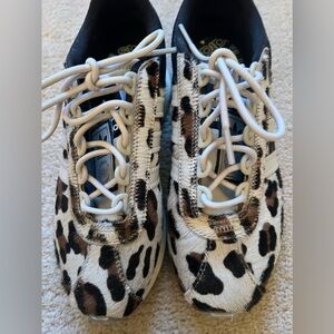 Adidas size 7.5 leopard tennis shoes